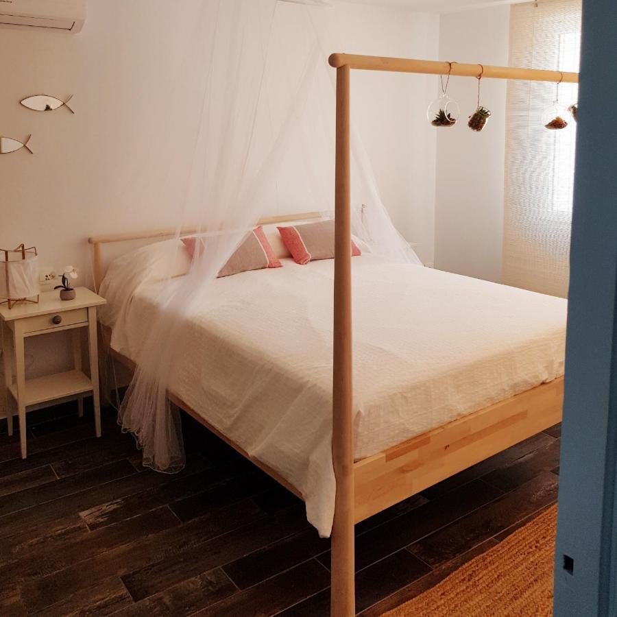 Ideal Parelles Aptm Amb Encant Estil Mediterrani I Tranquil A Llança Buitenkant foto